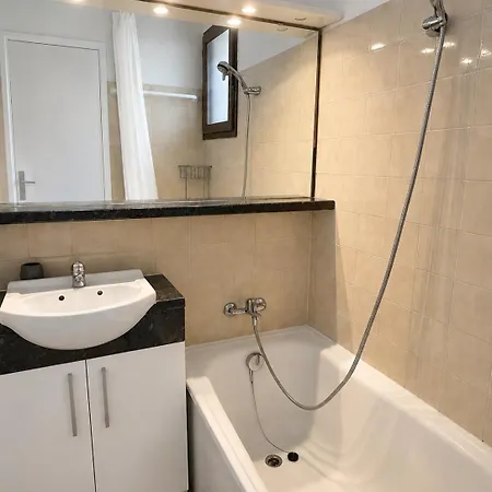 Vue Climatise - Piscine - 4 Couchages - Confort Apartmán